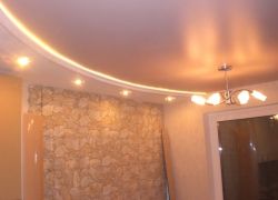 двухуровневый натяжной потолок с лэд-подсветкой